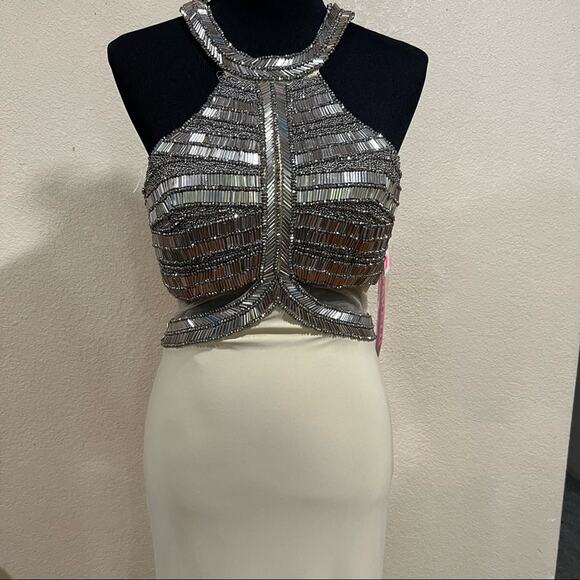 NWT NEW Paparazzi by Madeline Gardner 98143 beaded high neck jersey prom dress - Picture 3 of 9